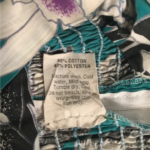 Rare 1980’s Vintage Hawaiian Floral Teal fitted sundress with Purple Accents - Picture 4 of 6